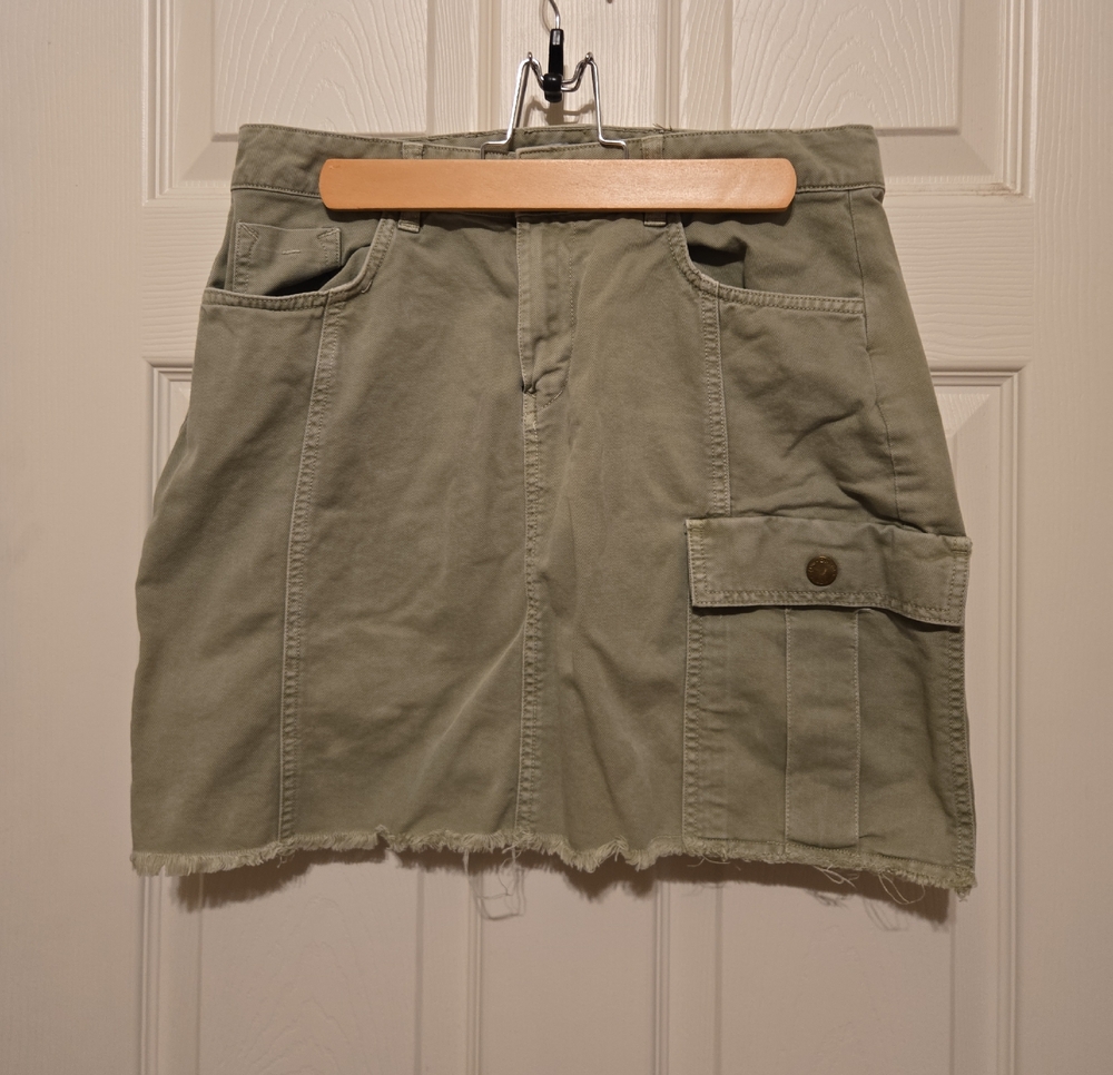 Zara Olive Green Cargo Mini Skirt